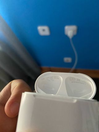Apple airpods