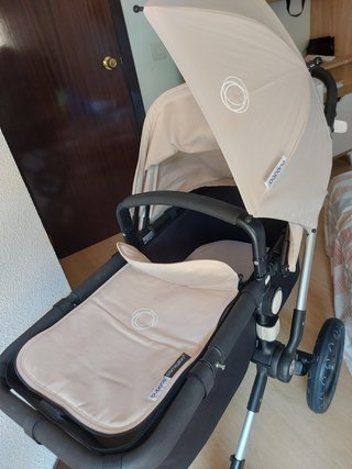 Fundas, capotas y variados accesorios para el bebe