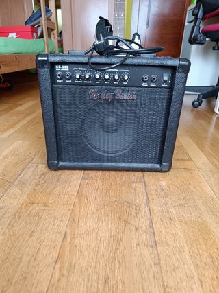 Bajo eléctrico infantil y amplificador