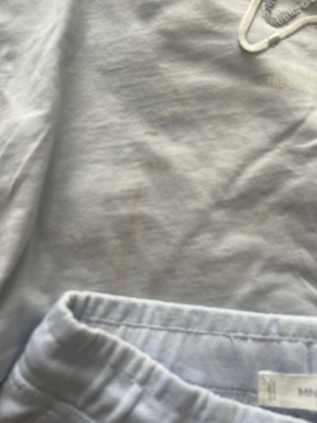 Camiseta Mango Azul T9 y Bermuda Mango T7-8