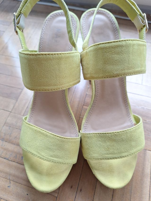 Sandalias tacón t.40