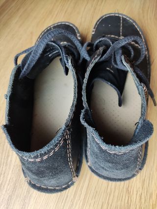 Zapatos clarks piel.