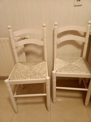 Mesa cocina con dos sillas
