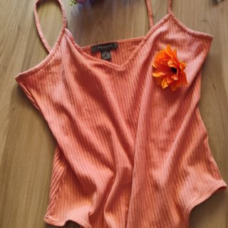 Body naranja pastel "Primark".