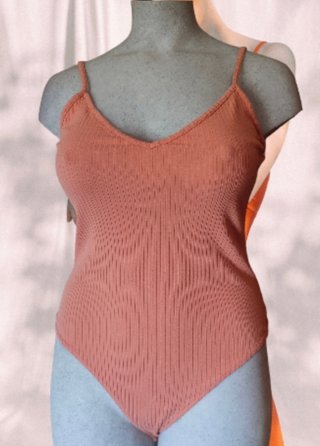 Body naranja pastel "Primark".