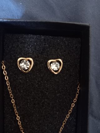 Conjunto de joyas / collar aretes