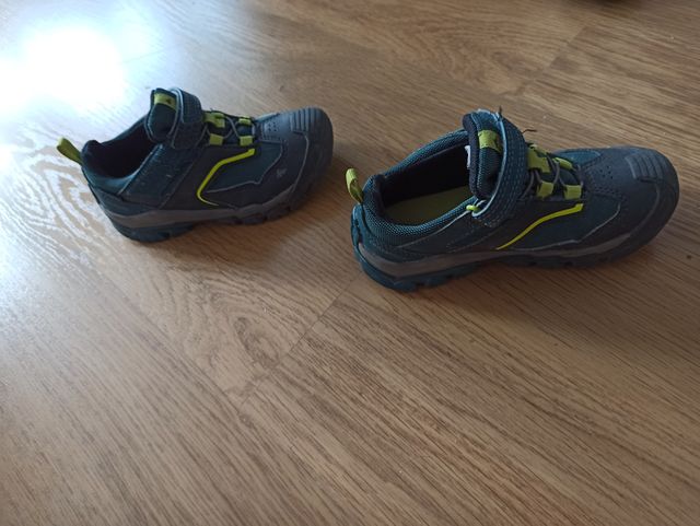 Zapatillas trekking niño impermeables