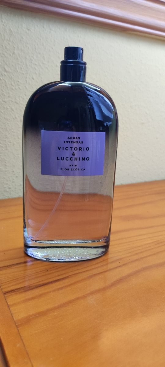 Flor exótica Victorio & Lucchino