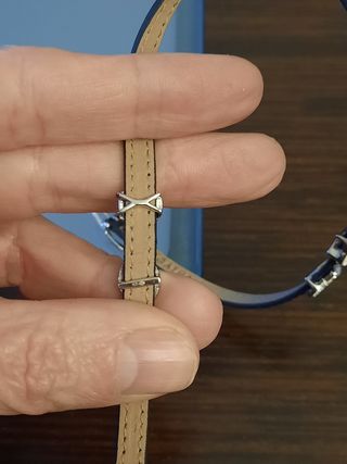 Pulsera charol negra charms plata Agatha