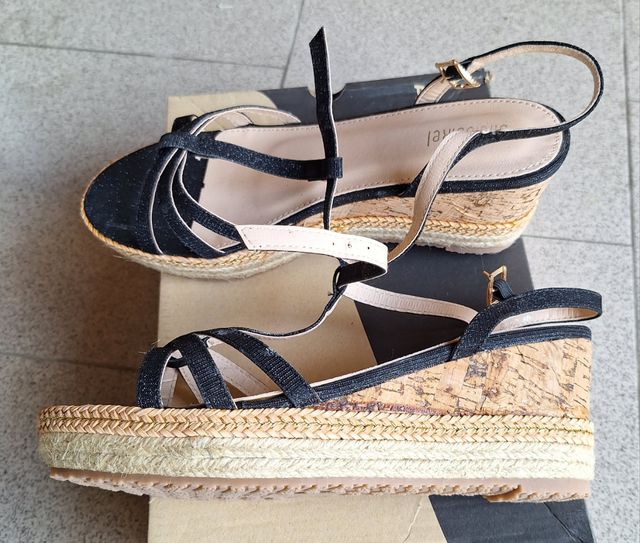 Scarpe aperte estive