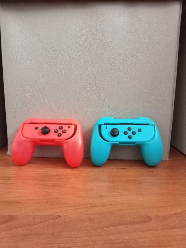 Empuñaduras para mandos Nintendo  switch