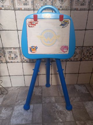 Pizarra niño niña SUPER WINGS