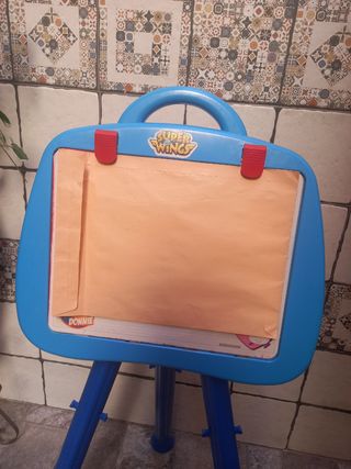 Pizarra niño niña SUPER WINGS