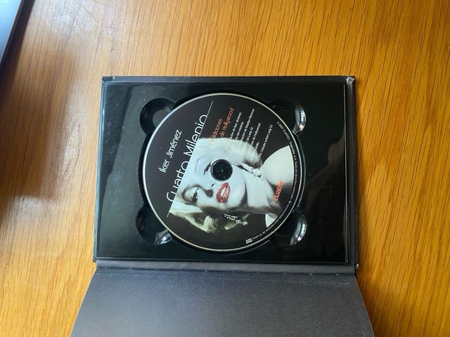 Libro maldiciones de hollywood cuarto milenio y CD