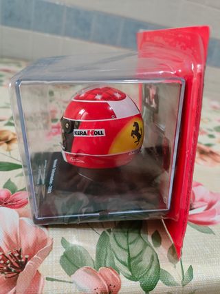 Casco F1 Schumacher 2002 scala 1/5