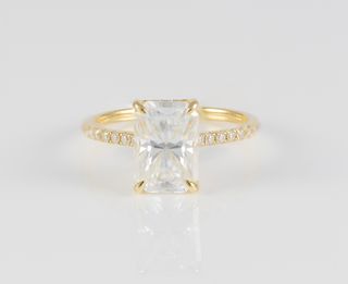 Anillo de compromiso halo oculto oro amarillo 14k