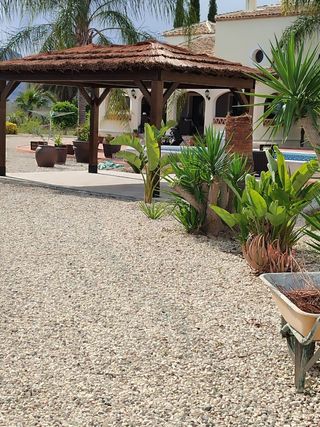 Sombrillas de carri verzo mimbre