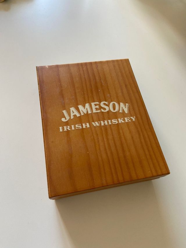 Petaca Jameson