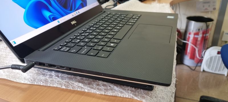 DELL 5530 4K TACTIL I7 8850U 32 RAM afbeelding 3