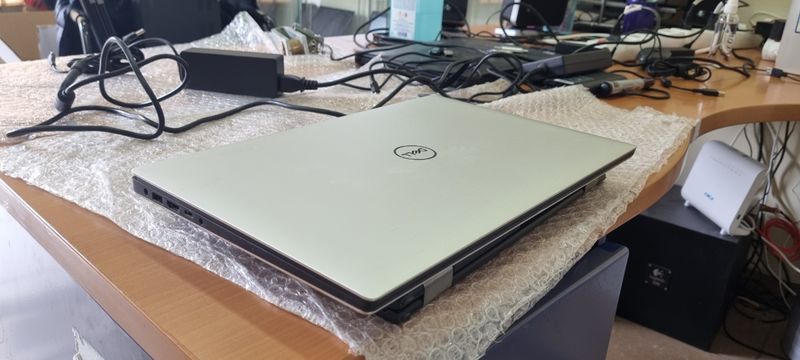 DELL 5530 4K TACTIL I7 8850U 32 RAM afbeelding 5