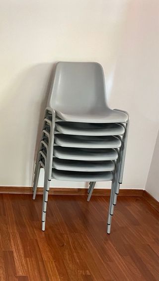 Sillas color Gris
