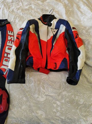 Mono dainese chica talla 42