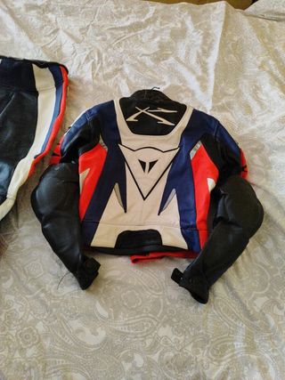 Mono dainese chica talla 42