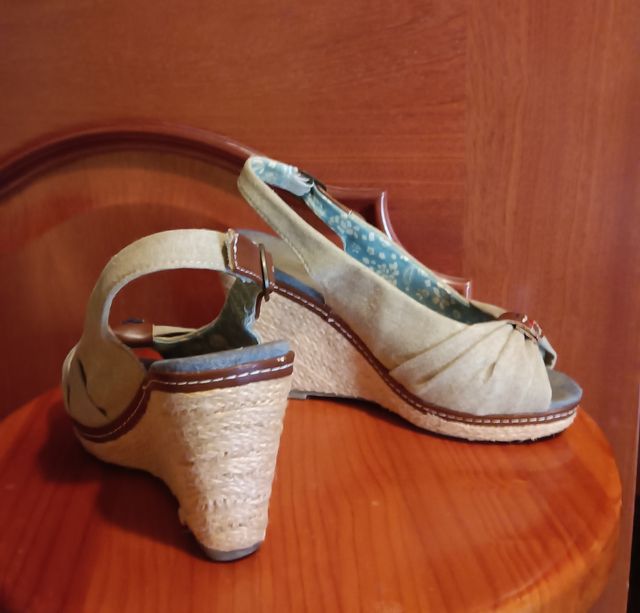 Cuñas Refresh estilo salón 👠