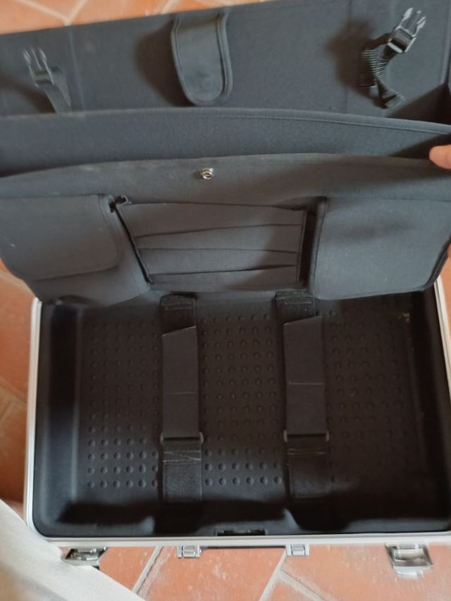 Valigia Zero Halliburton