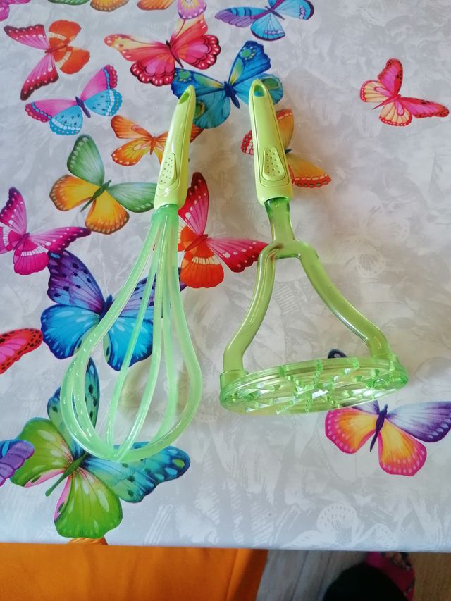 Set schiacciapatate e frusta in plastica
