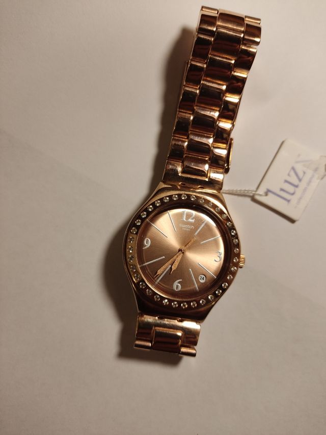 Reloj marca Swatch diámetro 36 mm.