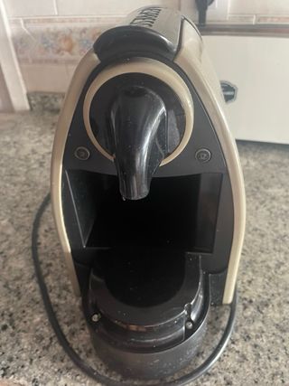 Nespresso cafetera de capsulas como nueva