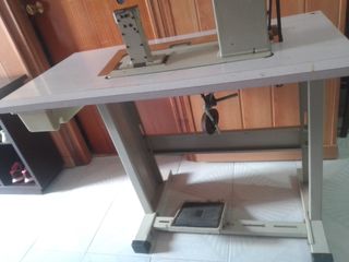 Máquina coser doble aguja