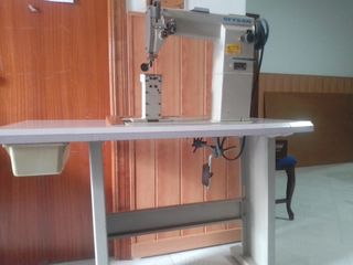 Máquina coser doble aguja