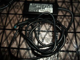 ADAPTADOR ALIMENTADOR CARGADOR ORIGINAL HP 250 G4