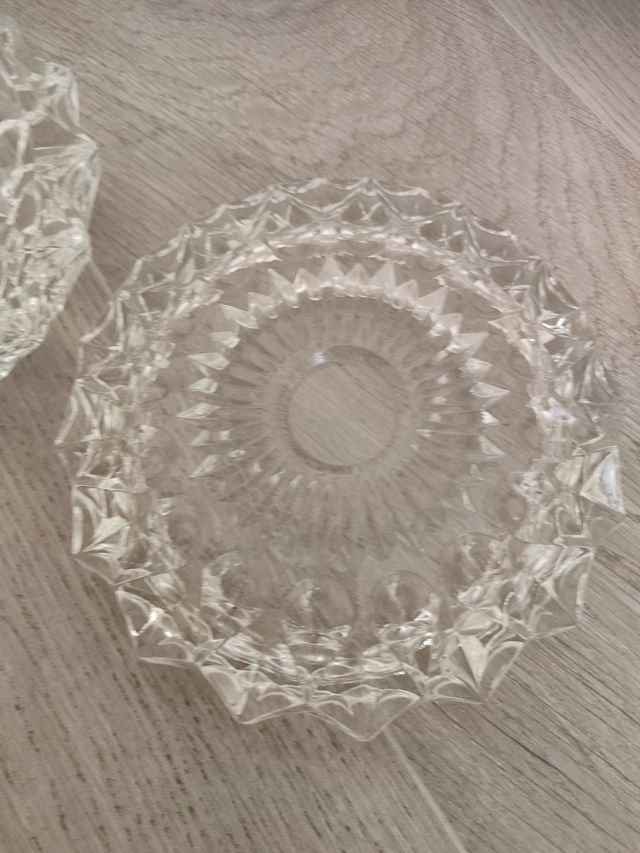 Ceniceros de cristal de Roca