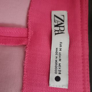 Falda corta rosa chicle t M Zara 