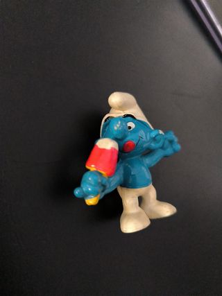 Figura PVC Pitufo con helado