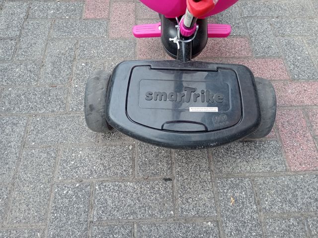 Triciclo smartrike rosa e nero