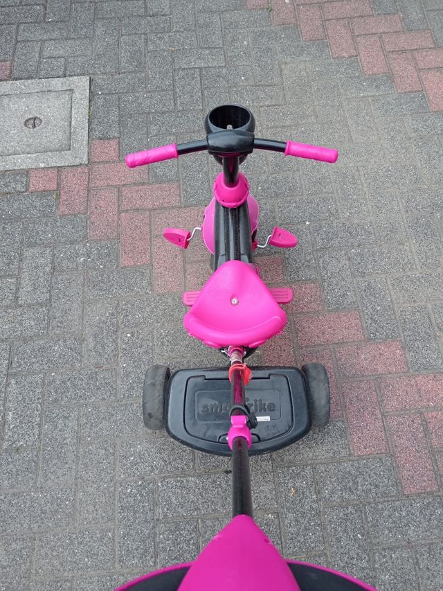 Triciclo smartrike rosa e nero
