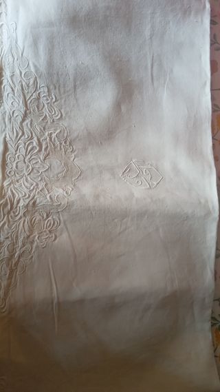Juego sabanas antiguas de hilo  bordadas