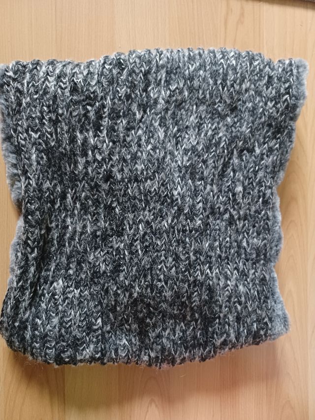 Cuello hombre gris. Nuevo