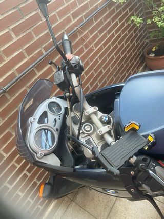 Moto BMW F-650 CS SCARVER año 2005