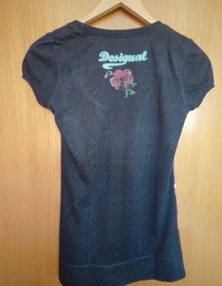 Camiseta Desigual talla S 💟