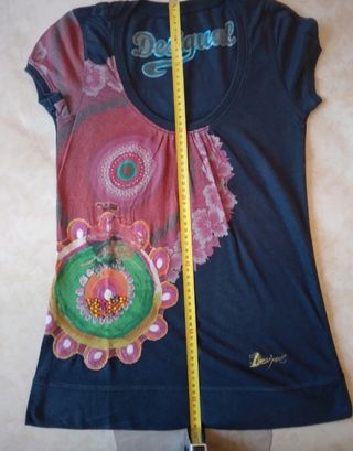 Camiseta Desigual talla S 💟