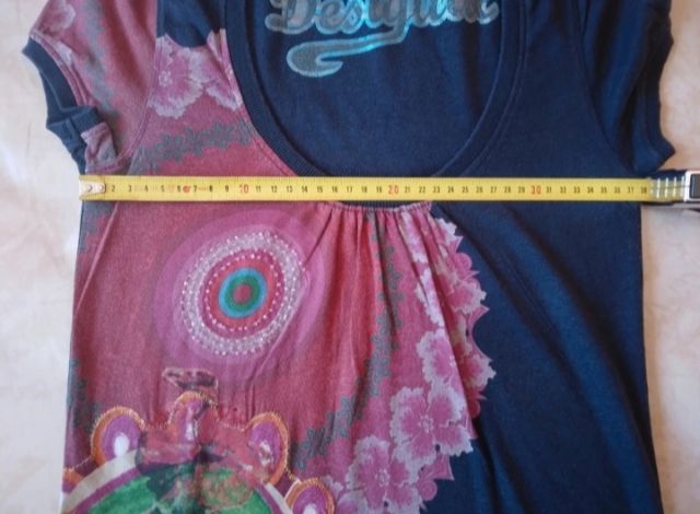 Camiseta Desigual talla S 💟