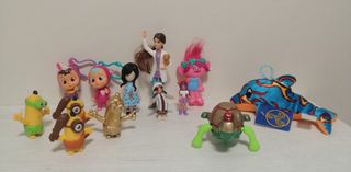 Trece Muñec@s varios