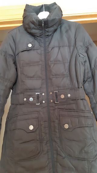 Plumífero Negro Entallado