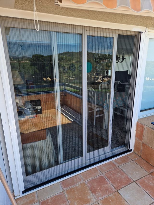 Persianas y ventanas