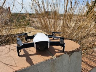 Dron dji mavic air